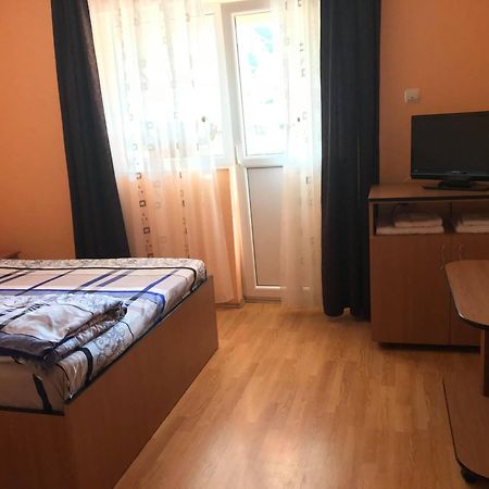 Pensiunea Colt De Rai Săcel Esterno foto