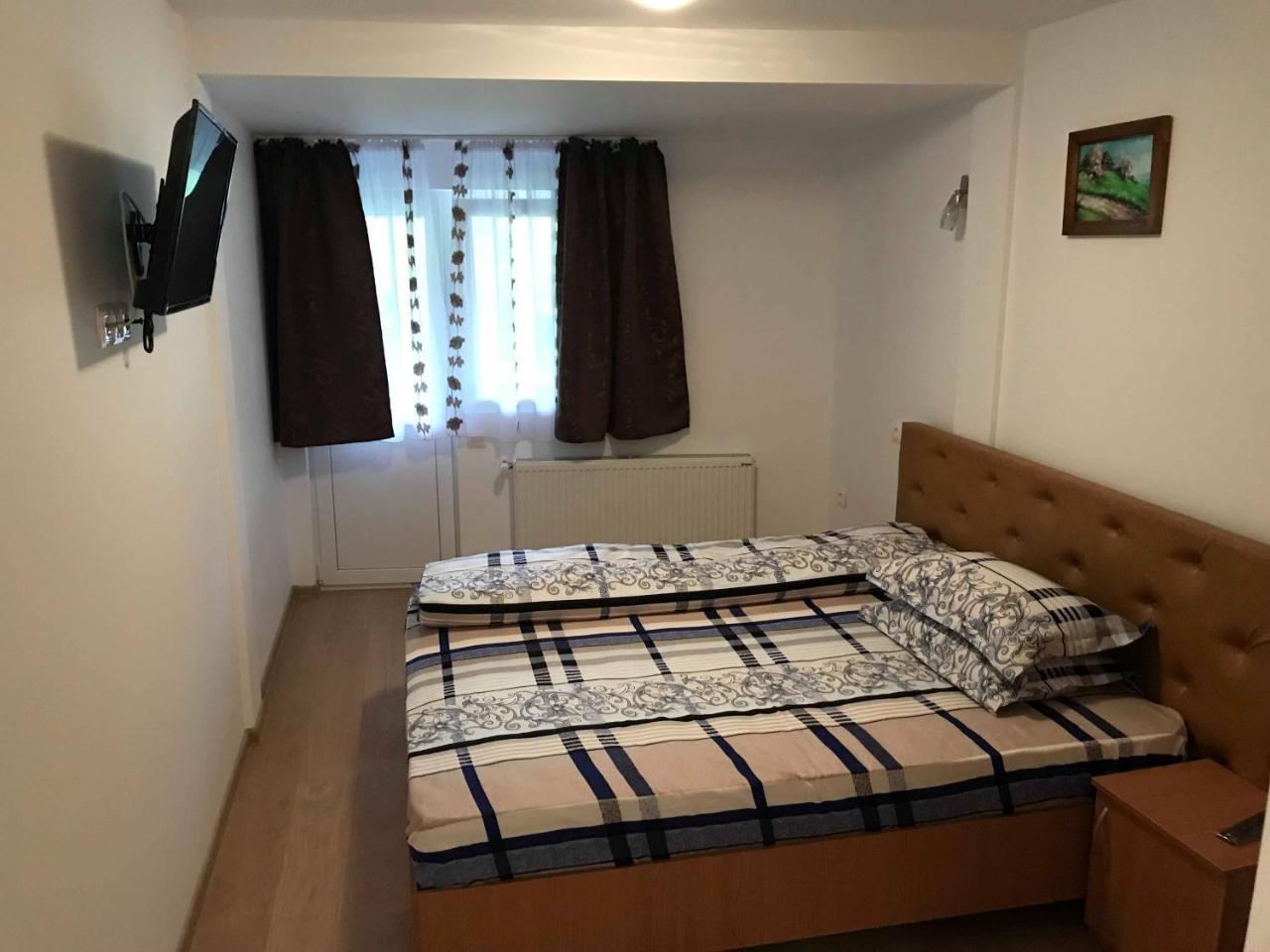Pensiunea Colt De Rai Săcel Esterno foto