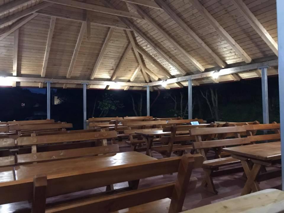 Pensiunea Colt De Rai Săcel Esterno foto
